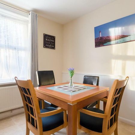 Well Presented 2 Bedroom House - Sleeps Four Leamington Spa Εξωτερικό φωτογραφία