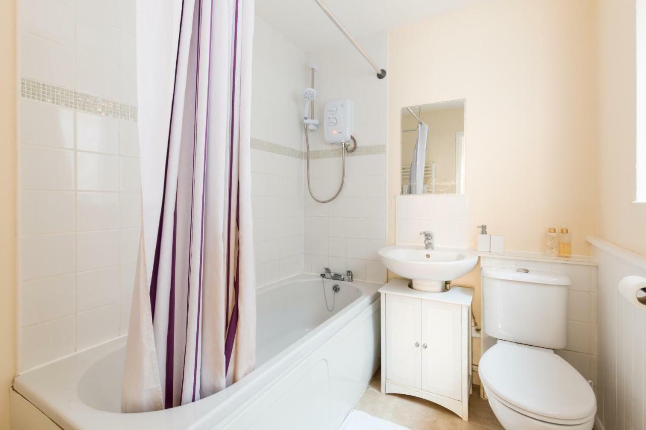 Well Presented 2 Bedroom House - Sleeps Four Leamington Spa Εξωτερικό φωτογραφία