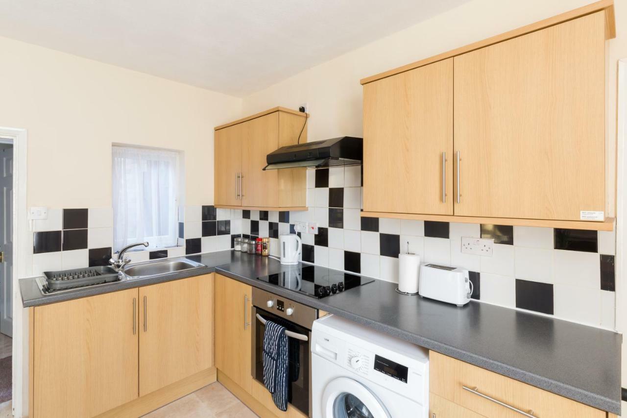 Well Presented 2 Bedroom House - Sleeps Four Leamington Spa Εξωτερικό φωτογραφία